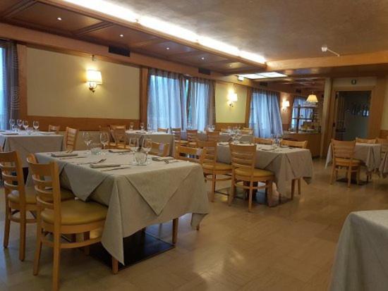 Albergo Croce D'Aune Pedavena Exterior foto